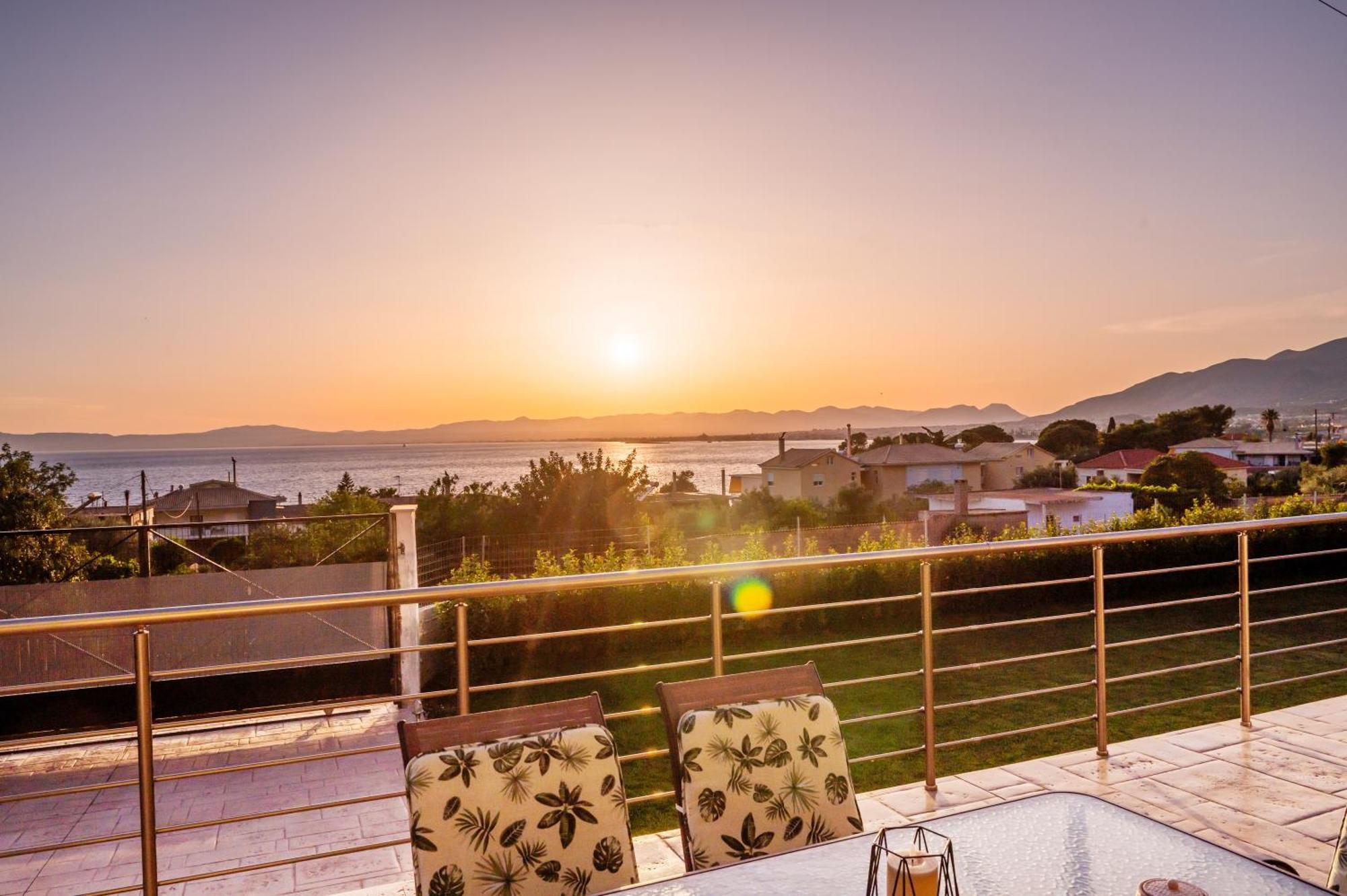 Thea Seaview Luxury Living Villa Kalamata Ngoại thất bức ảnh