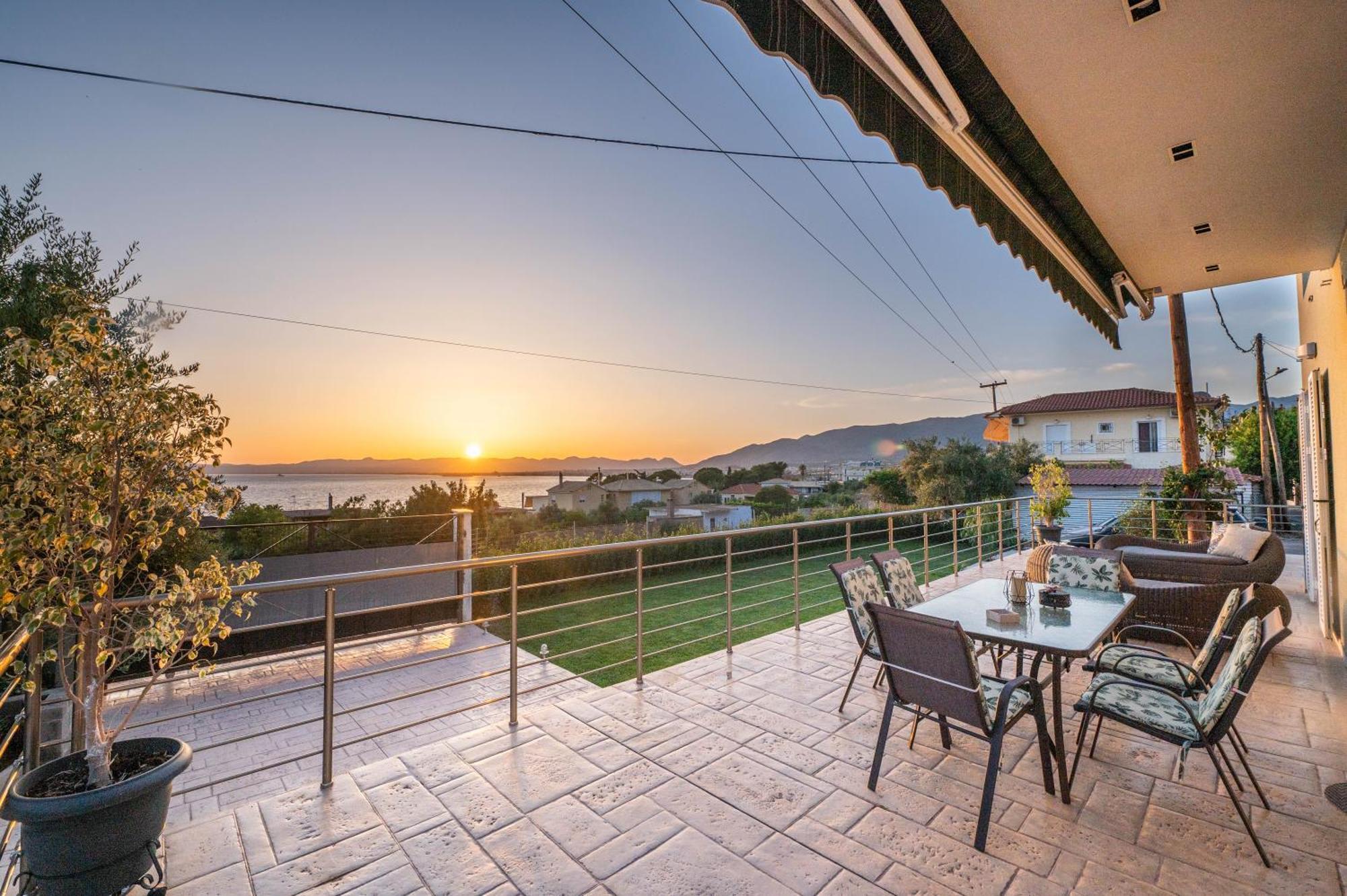 Thea Seaview Luxury Living Villa Kalamata Ngoại thất bức ảnh